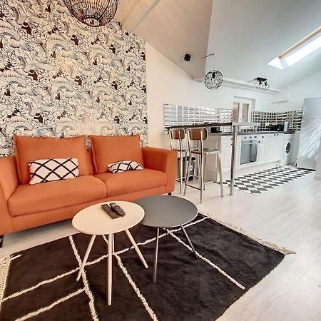 Bienvenue A La Tatoo Room Bourgoin-Jallieu Esterno foto